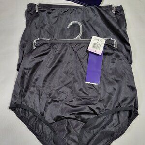 Vanity Fair NWT size 6 Black 100% Nylon Panties 2 pair. 0815752 Mixed Bin Z30
